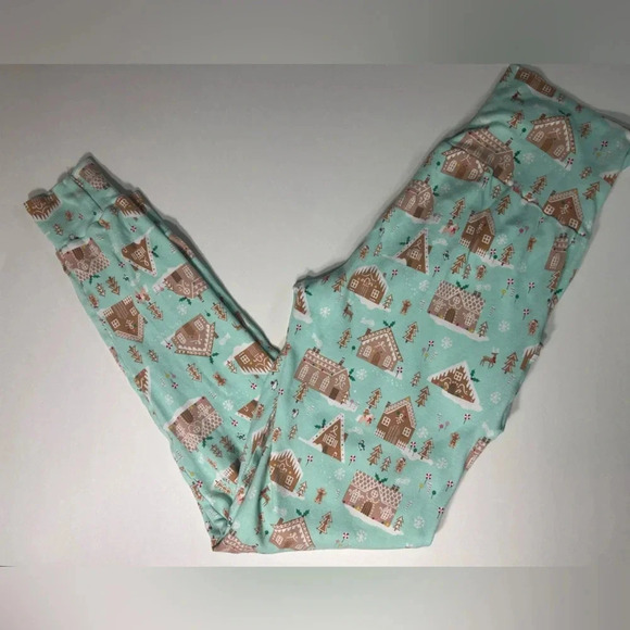 Cozy Christmas Pants w/ Gingerbread xmas Town Design - Picture 7 of 9